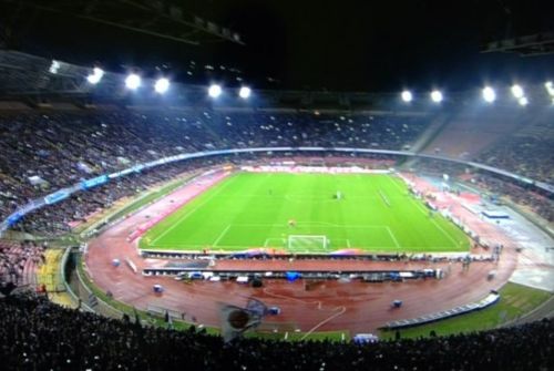 สนามแข่ง Stadio Diego Armando Maradona