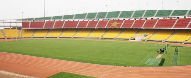 สนามแข่ง Stade Ahmadou Ahidjo