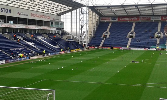 สนามแข่ง Deepdale Stadium