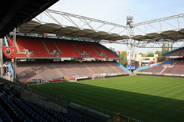 สนามแข่ง Stade du Pays de Charleroi